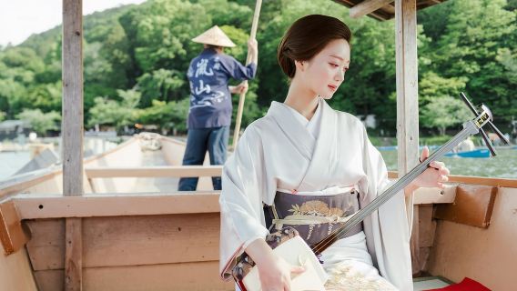 京都：三味線とゲーム付きプライベートボートツアー