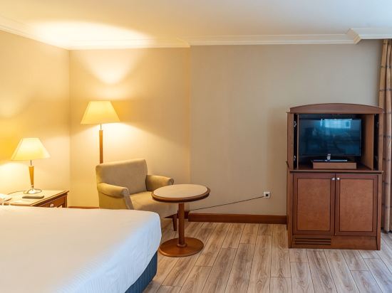 IC Hotels Airport Room Type - Junior Suite IC Hotels Airport Room Type - Junior Suite