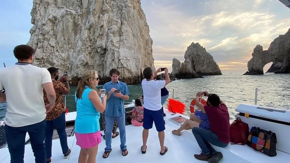 Cabo San Lucas Sunset Cruise with Unlimitted Drinks