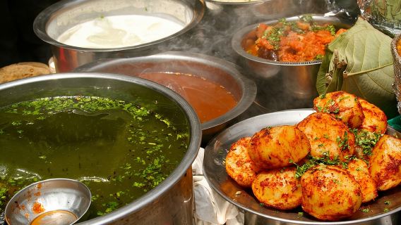 Madurai Street Food Crawl (2 Hours Guided Food Tasting Tour)