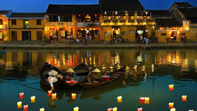  Basket Boat Tour, Hoi An city, boat trip and lantern release