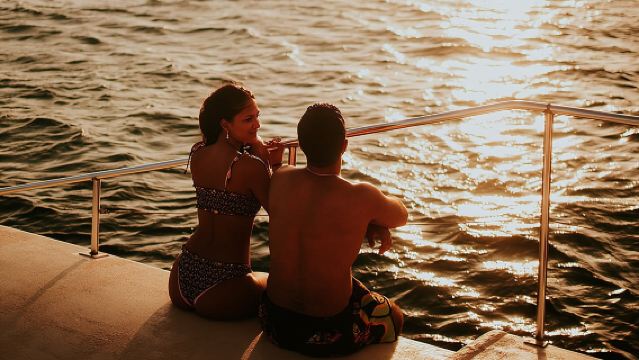 Snorkel with Turtles at WW2 Shipwreck Includes Sunset & BBQ 