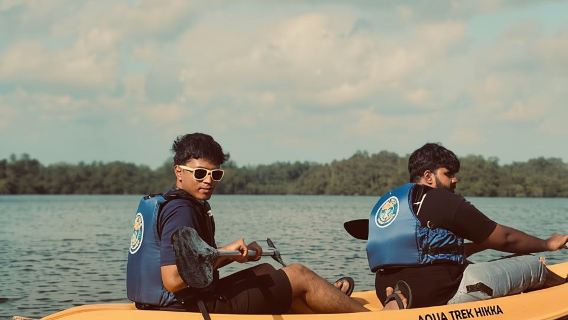 Hikkaduwa: Guided Kayak Tour of Rathgama Lagoon