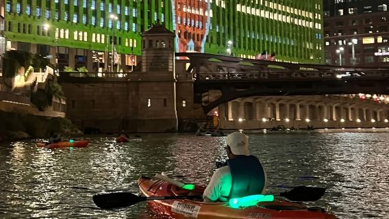 ชิคาโก: ทัวร์พายเรือแสงจันทร์บนแม่น้ำชิคาโก