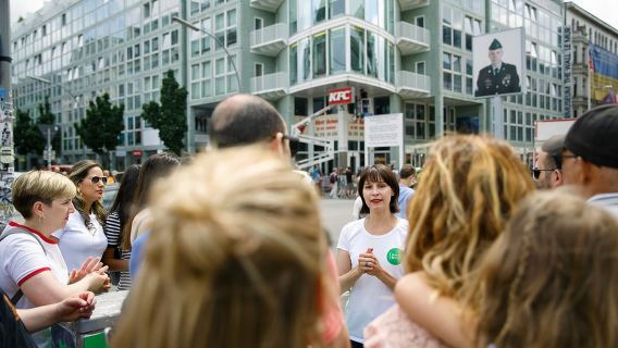 Berlin: 4-Hour Guided Highlights Tour in Spanish