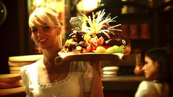 บูดาเปสต์: อาหารค่ำยุคกลาง Sir Lancelot พร้อมเครื่องดื่มและการแสดง