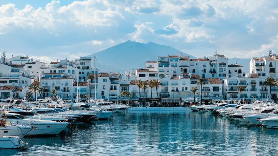 Desde Málaga: visita guiada a Marbella, Mijas y Puerto Banús