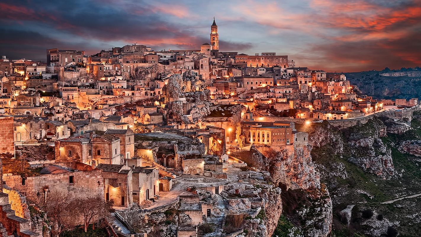 Matera: Guided City Center Tour with Cave Churches & Houses
