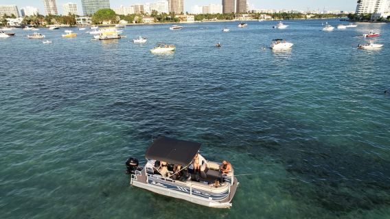 Miami: Private Pontoon Boat Rental on Hallandale