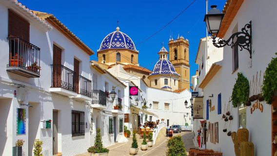 Dari Valencia: Air Terjun Guadalest, Altea & Algar