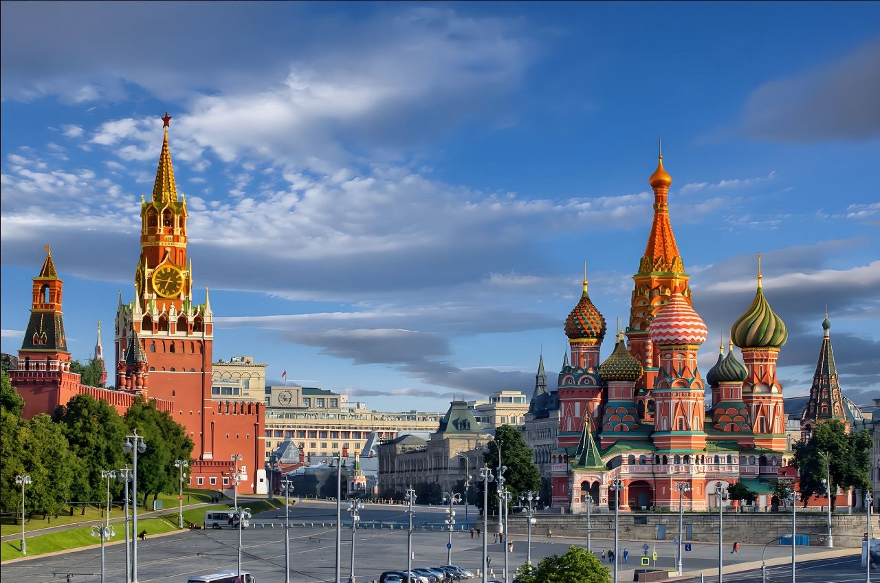 Россия|Москва и Санкт-Петербург: пешеходная экскурсия с местным гидом|двуязычный китайско-русский