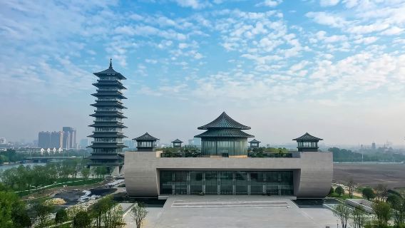 Business vehicle | English-speaking guide | Departing from Nanjing + Grand Canal Museum + He Garden + Dongguan Street