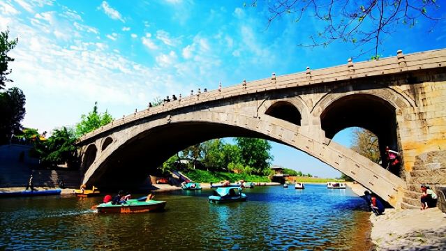 Shijiazhuang Private 1-Day Tour: Zhengding Ancient City, Rongguo Mansion, and Zhaozhou Bridge