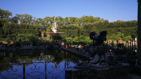 Tur Berpemandu Istana Pitti, Taman Boboli & Galeri Palatina