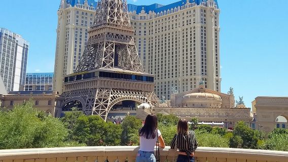 Must-See Spots Vegas Strip Walking Tour