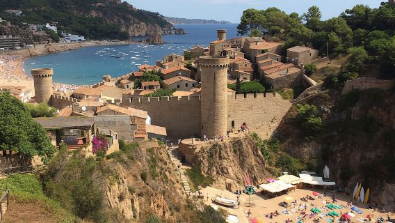Costa Brava Coast Path hiking and Tossa de Mar tour