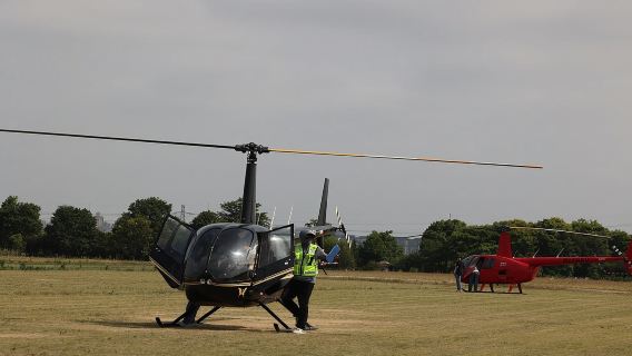 上海新辰月湖直升機飛行基地/固定翼飛行體驗基地【可體驗駕駛+專業教練帶飛+可選黃浦江航線包機遊覽】