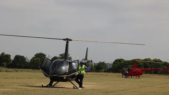 上海新辰月湖直升機飛行基地/固定翼飛行體驗基地【可體驗駕駛+專業教練帶飛+可選黃浦江航線包機遊覽】