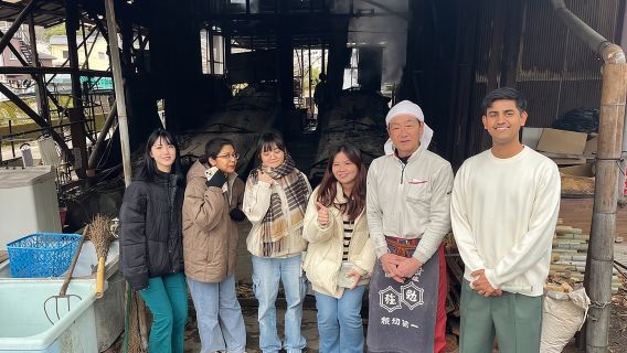 Become a local! A Walking Tour of Arts, Crafts & Onsen Culture