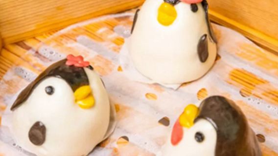 ซื้ออาหารเย็นรวมอาหารเช้า|บัตรอาหารบุฟเฟ่ต์สำหรับ 2/3 ท่าน ที่ร้านอาหาร Emperor Penguin Buffet โรงแรม Chimelong Penguin Hotel จูไห่ รวมอาหารเย็นและอาหารเช้า