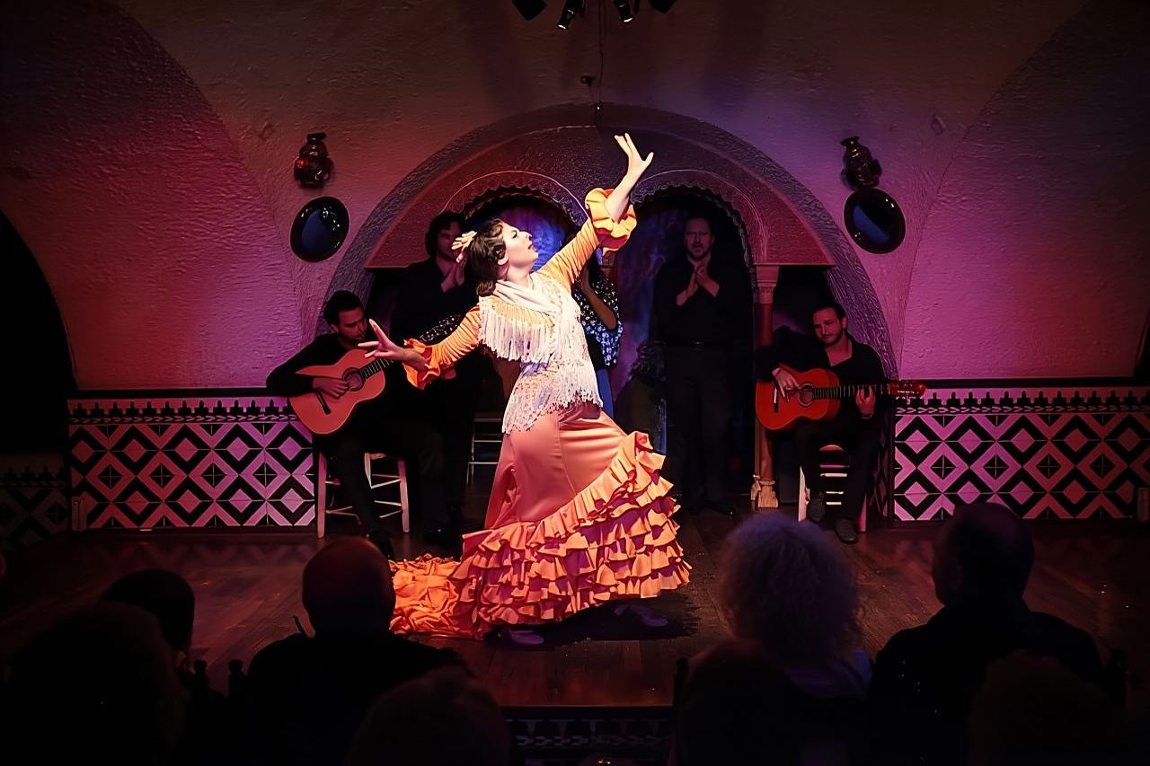 Flamenco Show with drink or tapas or dinner included at Tablao Cordobes in La Rambla Barcelona