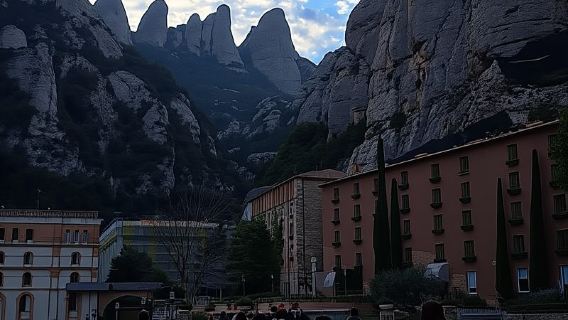 Barcelona: Visita guiada al Monasterio de Montserrat y al Parque Natural