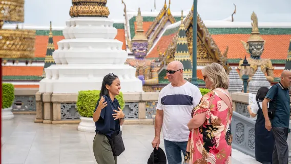 Featured tour with 1 reviews: Bangkok: Canals Tour Wat Arun & Chao Phraya by Longtail Boat