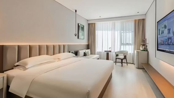 Stay at Radisson V Hotel Anji Yinrun Town + Skiing at Jiangnan Tianchi + Hot Spring at Jiangnan Tianchi