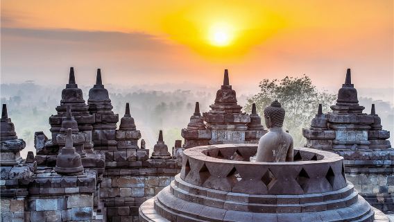 Yogyakarta Borobudur 1-day tour [Optional Prambanan/Jomblang Cave/Mount Merapi/airport transfer]