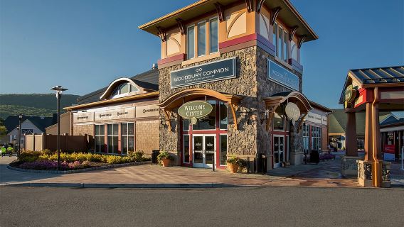 Lawatan Membeli-belah Woodbury Outlets 1 Hari