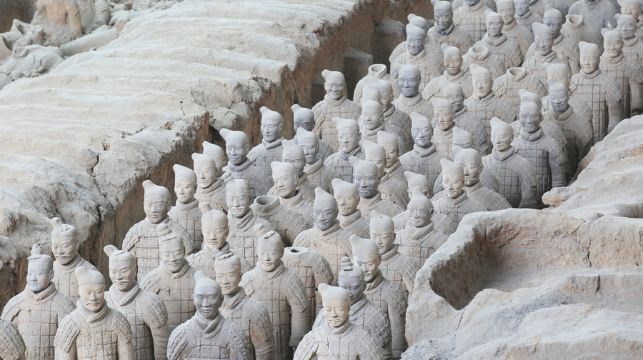 西安秦始皇帝陵博物院（兵馬俑）+《永生的軍團》演出一日遊【8人小團/上門接送】