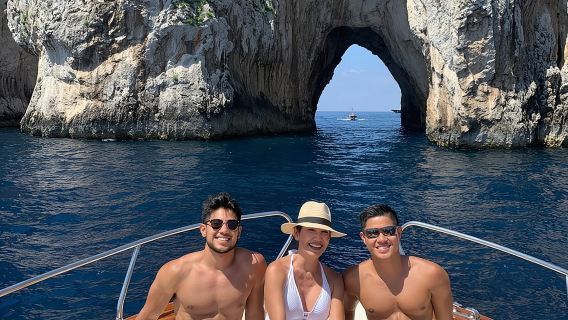 Tour in barca per piccoli gruppi a Capri con Grotta Azzurra e scoperta dell'isola