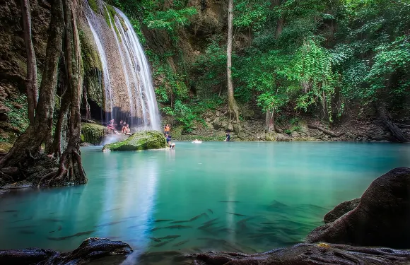 曼谷私人遊：愛侶灣瀑布、桂河、死亡鐵路之旅