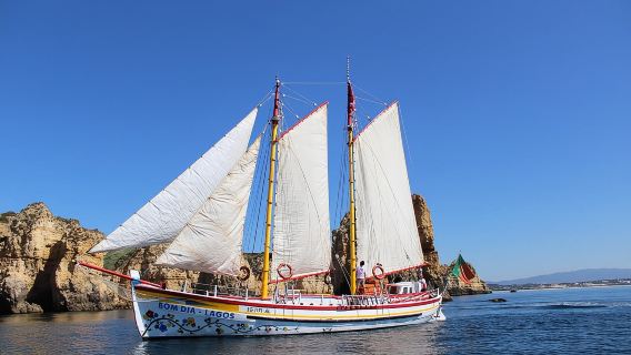 Escursione in barca a vela di mezza giornata nella Baia di Lagos con pranzo