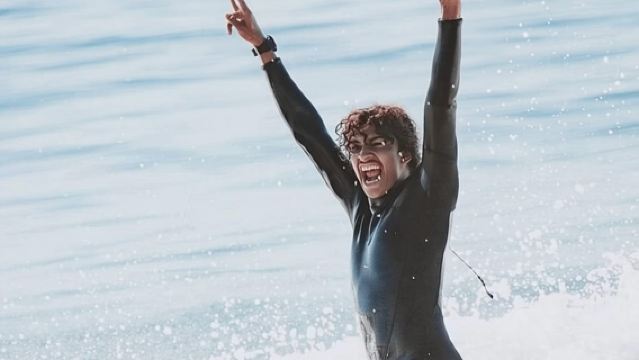 บทเรียน โต้คลื่น ชายหาดลอสแอนเจลิสเวนิส บทเรียน โต้คลื่น เข้าร่วมกรุ๊ปทัวร์