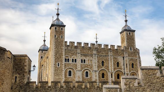 หอคอยแห่งลอนดอนและการเข้าเฝ้าเป็นการส่วนตัวกับทหารรักษาพระองค์บีฟอีเตอร์