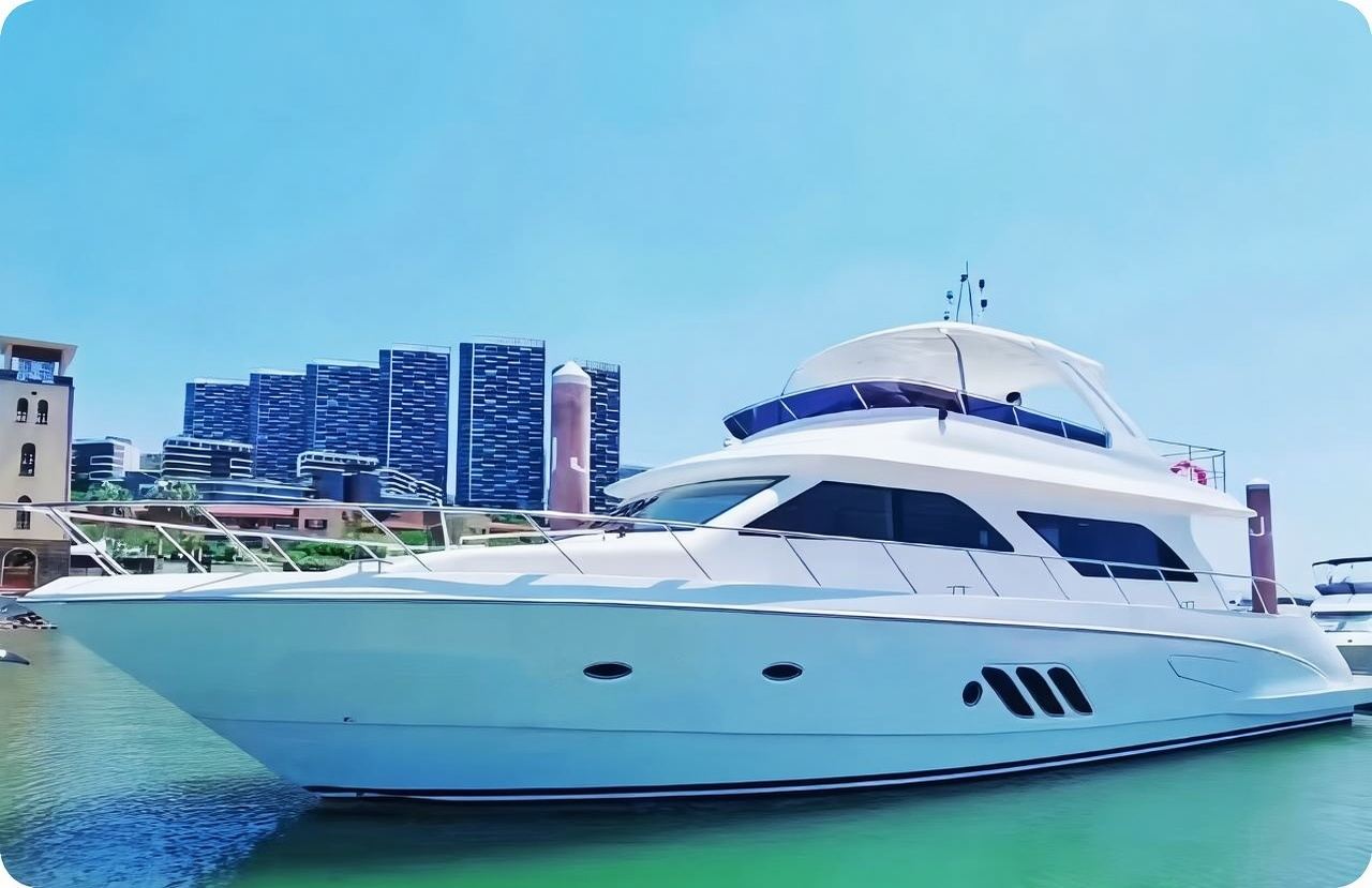 【深センヨットレンタル】深セン湾ヨットクラブ65フィート豪華3階建てヨットチャーター(定員1~10名)【ドリンク+フルーツプレート+操船体験】誕生日/プロポーズなど