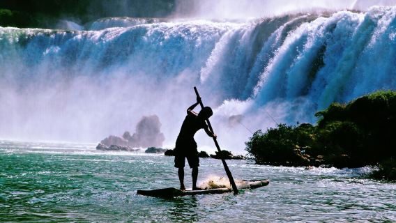 崇左+德天跨國瀑布+明仕田園+南寧來回+景點定制+上門接駁