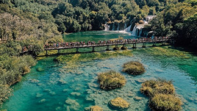 จากสปลิต: ทัวร์น้ำตกครก้า ชิมอาหารและไวน์