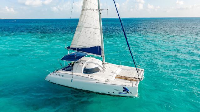 Private Catamaran from Cancun to Isla Mujeres | For up to 25 ppl