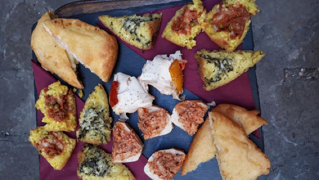 ทัวร์ชิมอาหารริมถนนในเวนิสพร้อมไกด์ท้องถิ่น และเยี่ยมชมตลาดอาหารท้องถิ่น