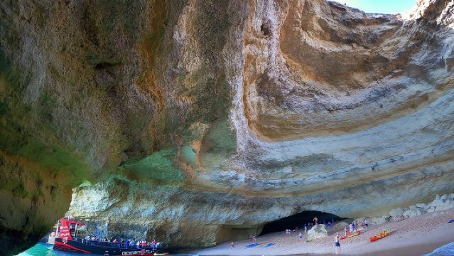 Catamaran Tour to Benagil Caves