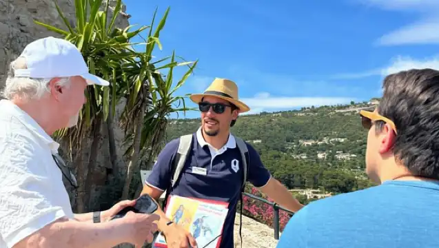 Èze: Walking Tour with a Certified Local Guide