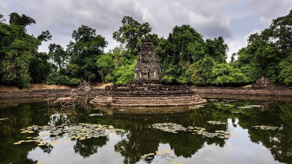 Siem Reap Round-Trip: Banteay Srei Temple Countryside Tour · English Group