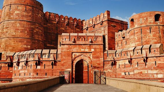 Anstehen vermeiden: Eintrittskarte für das Agra Fort inklusive Führung