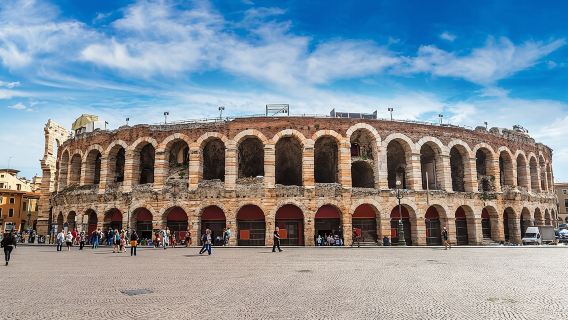 Verona Small Group Walking Tour with Cable Car and Arena Tickets