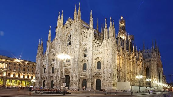 Milan: Best of Skip-the-Line Duomo Rooftops Guided Tour