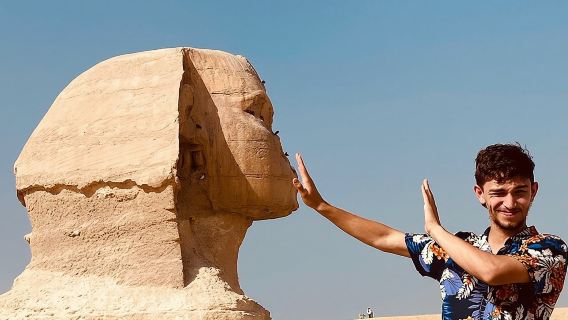 Visite des grandes pyramides de Gizeh, du Sphinx et virée shopping avec déjeuner.