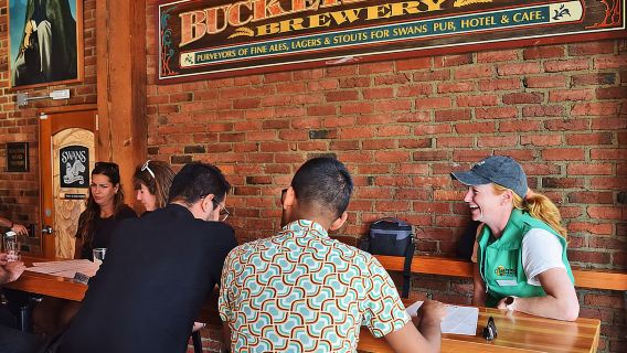 Pickle Pub Crawl: Fährfahrten und Vorspeisen