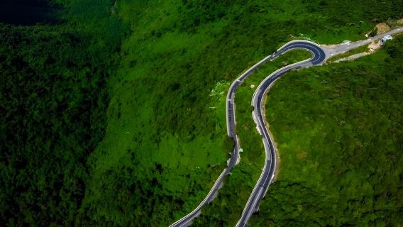 Panoramatransfer von Hue nach Hoi An über den Hai-Van-Pass